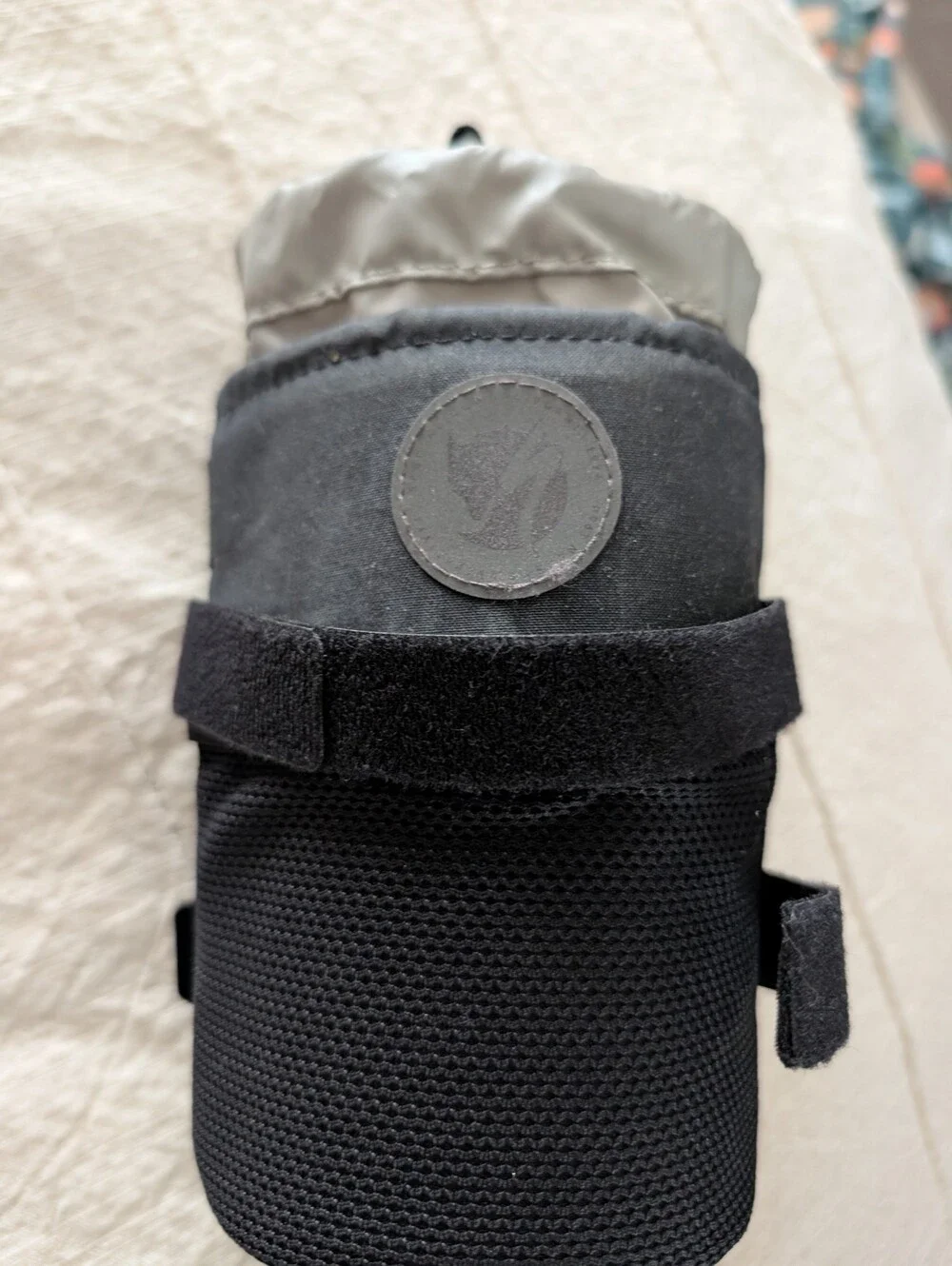 Fjallraven Black Hoja Snack Bag Bike Packing Accessory Pouch with Gray Accent